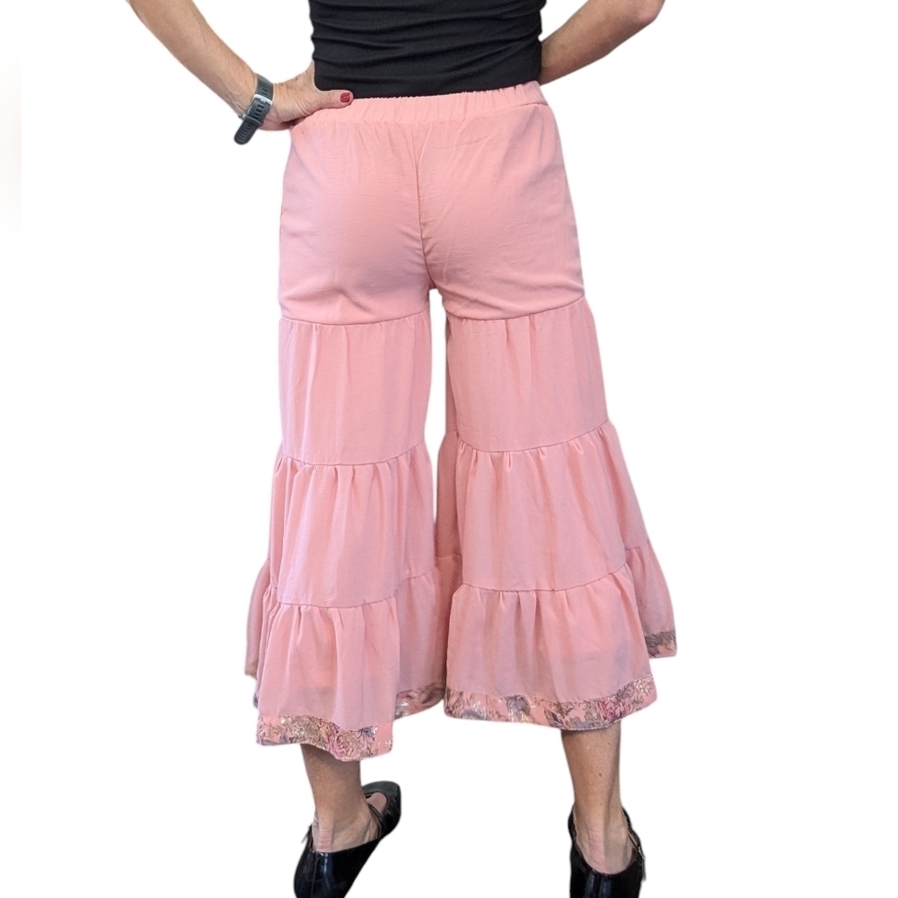 Women’s Peach Tiered Ruffle Lined Boho Pull-On Capri Wide Leg Pants Size 30 - Picture 3 of 6